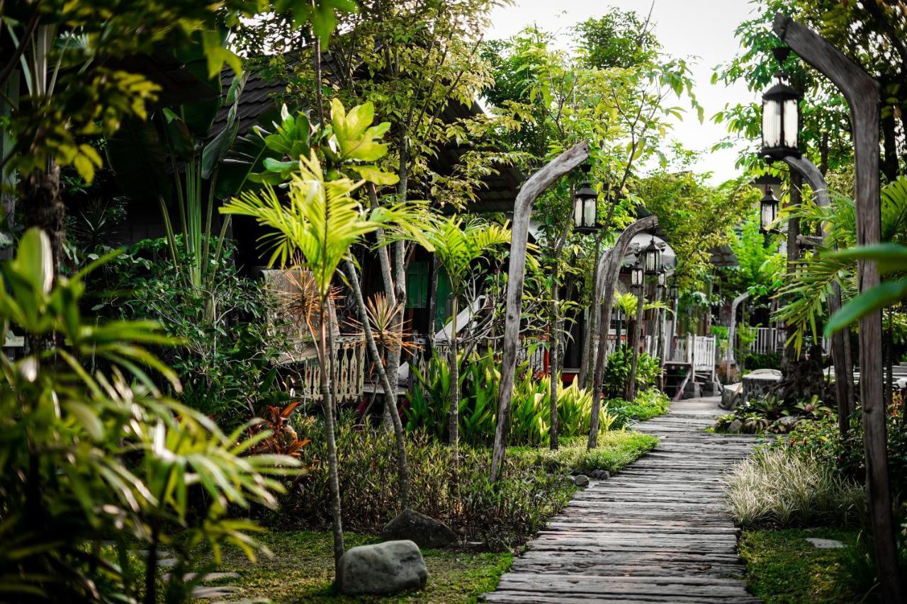 La Luna Resort Yogyakarta Sleman  Exteriör bild